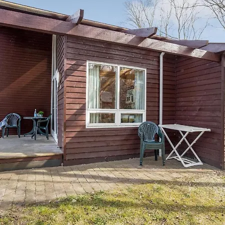 Semesterbostad 2 Bedroom Pet Friendly In
