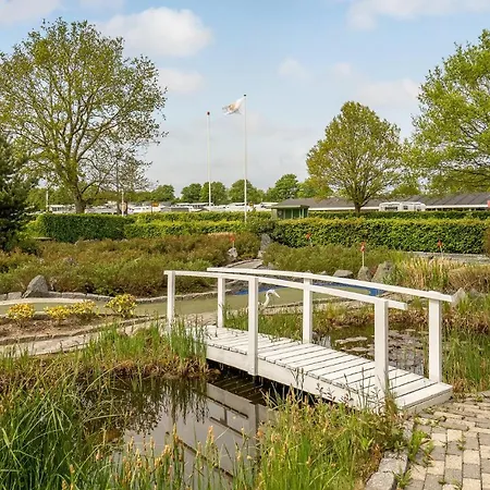 2 Bedroom Pet Friendly In Semesterbostad