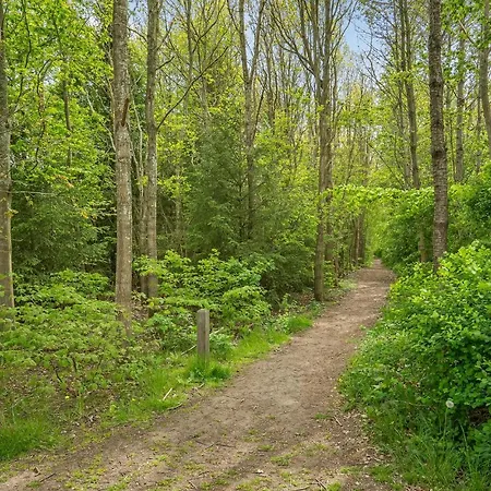 2 Bedroom Pet Friendly In Semesterbostad *